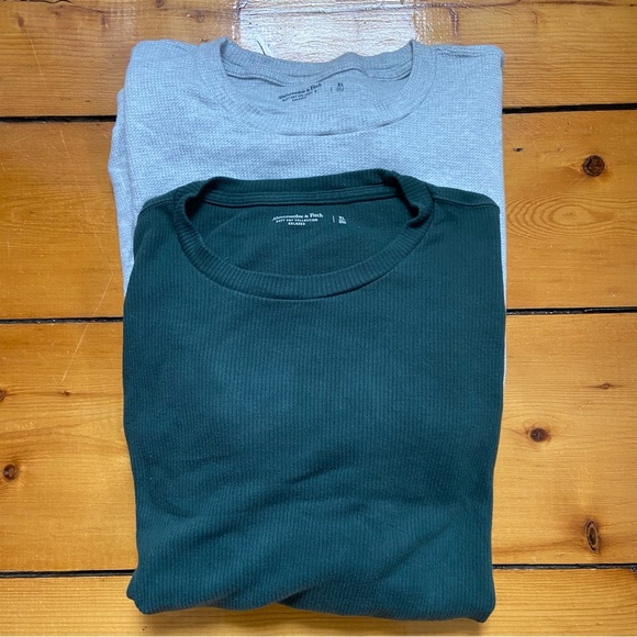 Bundle TWO Abercrombie & Fitch Men's Soft Relaxed Long Sleeve T Shirts - Size XL - Picture 2 of 14